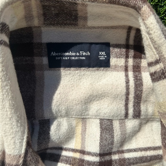 - Plaid Abercrombie Jacket/Coat - Picture 2 of 3